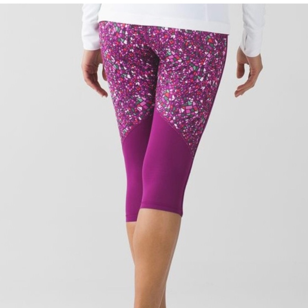 Lululemon Mosaic Print Cropped Leggings Size 4 - Picture 11 of 11